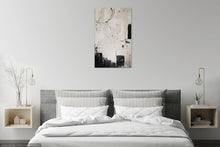 Charger l&#39;image dans la galerie, Toile abstraite noire et blanche dans une chambre design
