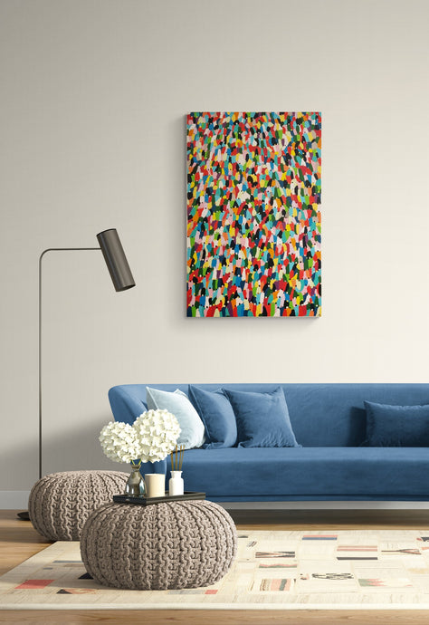 Tableau abstrait multicolore dans un salon design