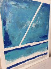 Charger l&#39;image dans la galerie, Toile abstraite au couteau bleue et blanche vue de coté

